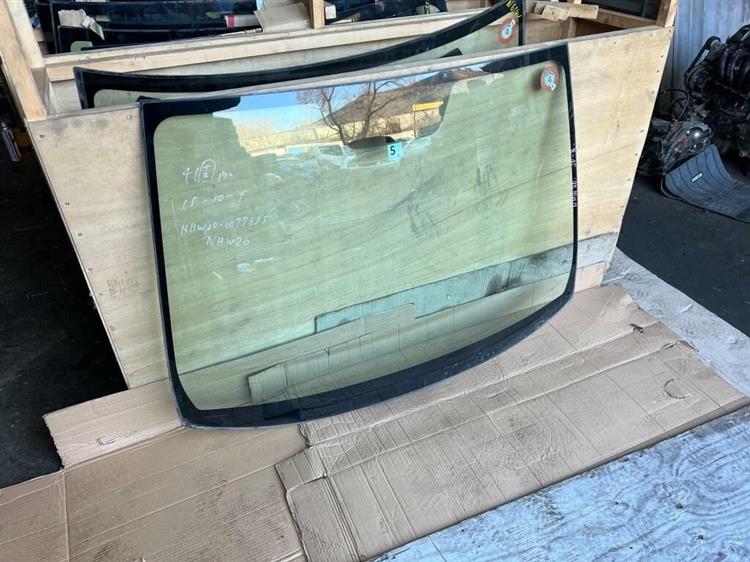 Лобовое стекло Тойота Приус в Волгодонске 236521