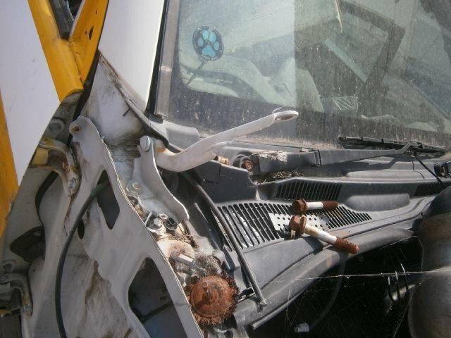 Решетка под лобовое стекло Тойота Хайлюкс Сурф в Волгодонске 29486